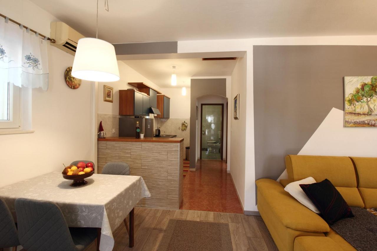 Apartment Marita Čilipi Eksteriør bilde