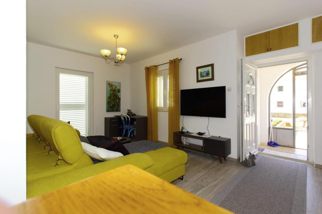 Apartment Marita Čilipi Eksteriør bilde